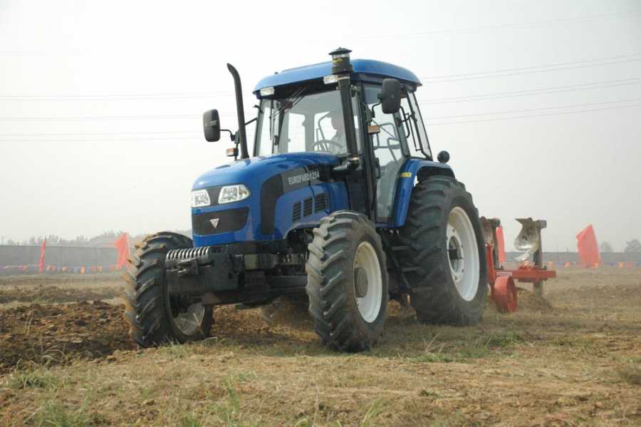 Tractor Foton 1304